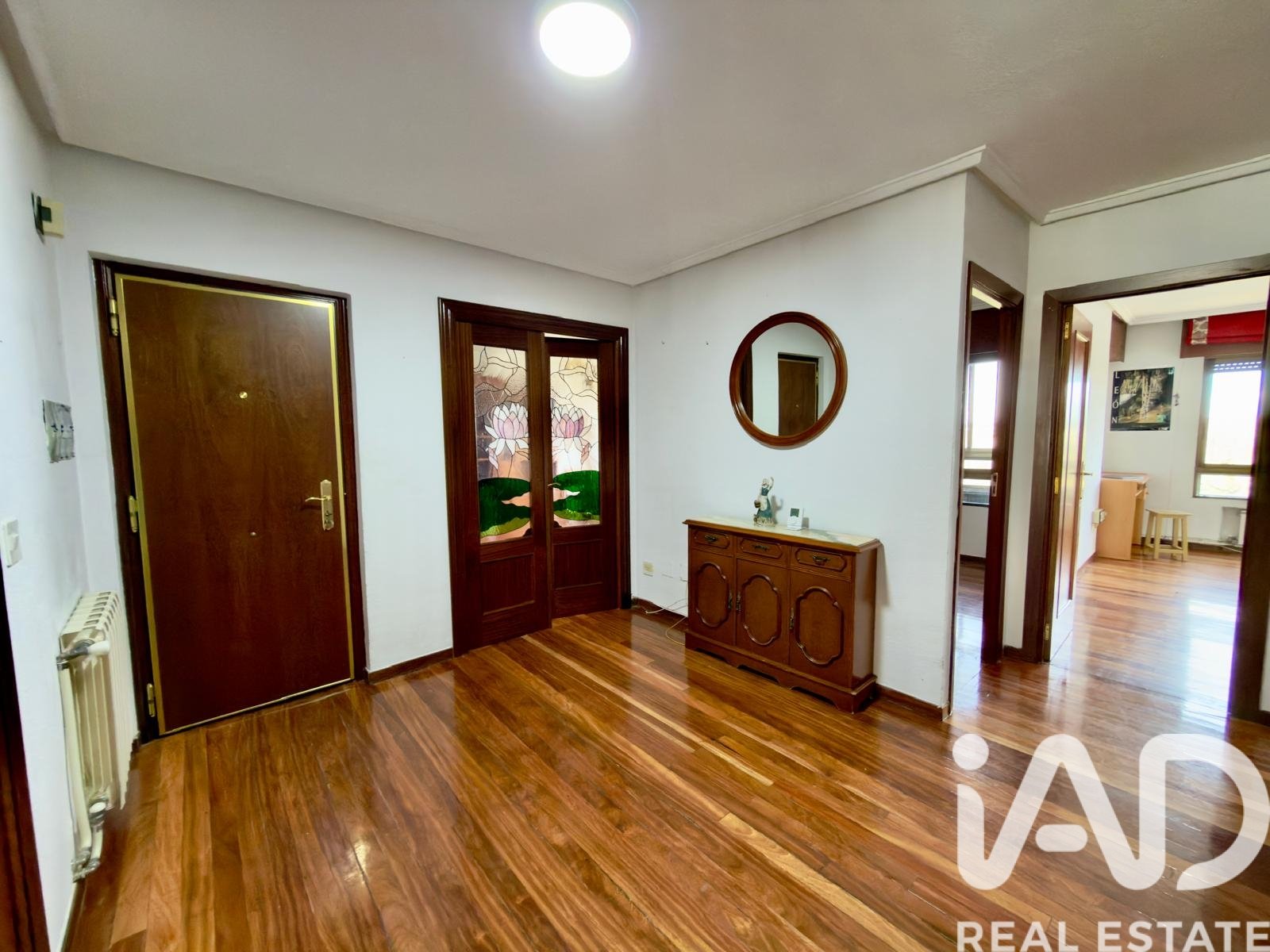 Apartment à Leon, Espagne 4 chambres, 146 m2 No. 195144