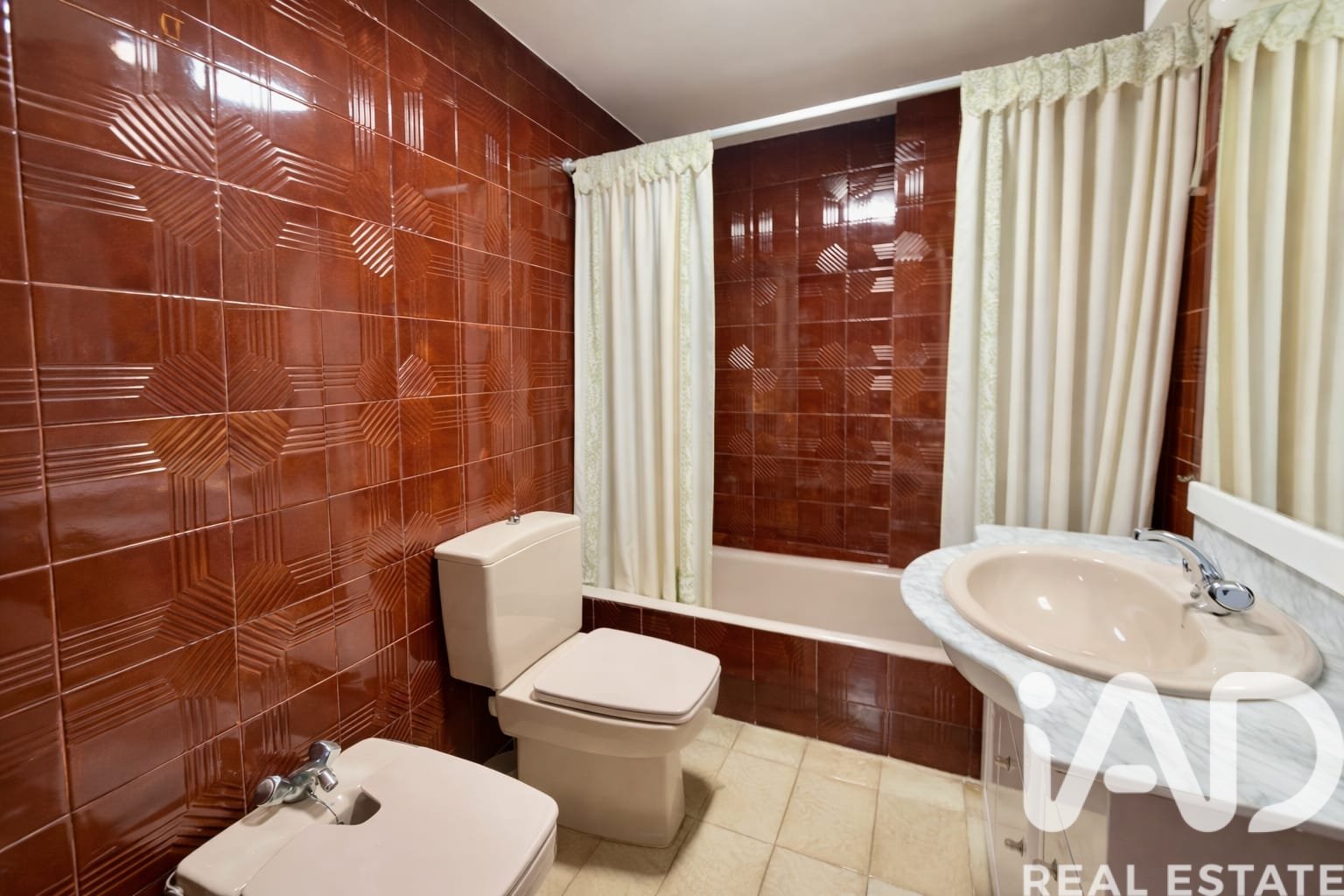 Apartment à Leon, Espagne 4 chambres, 146 m2 No. 195144