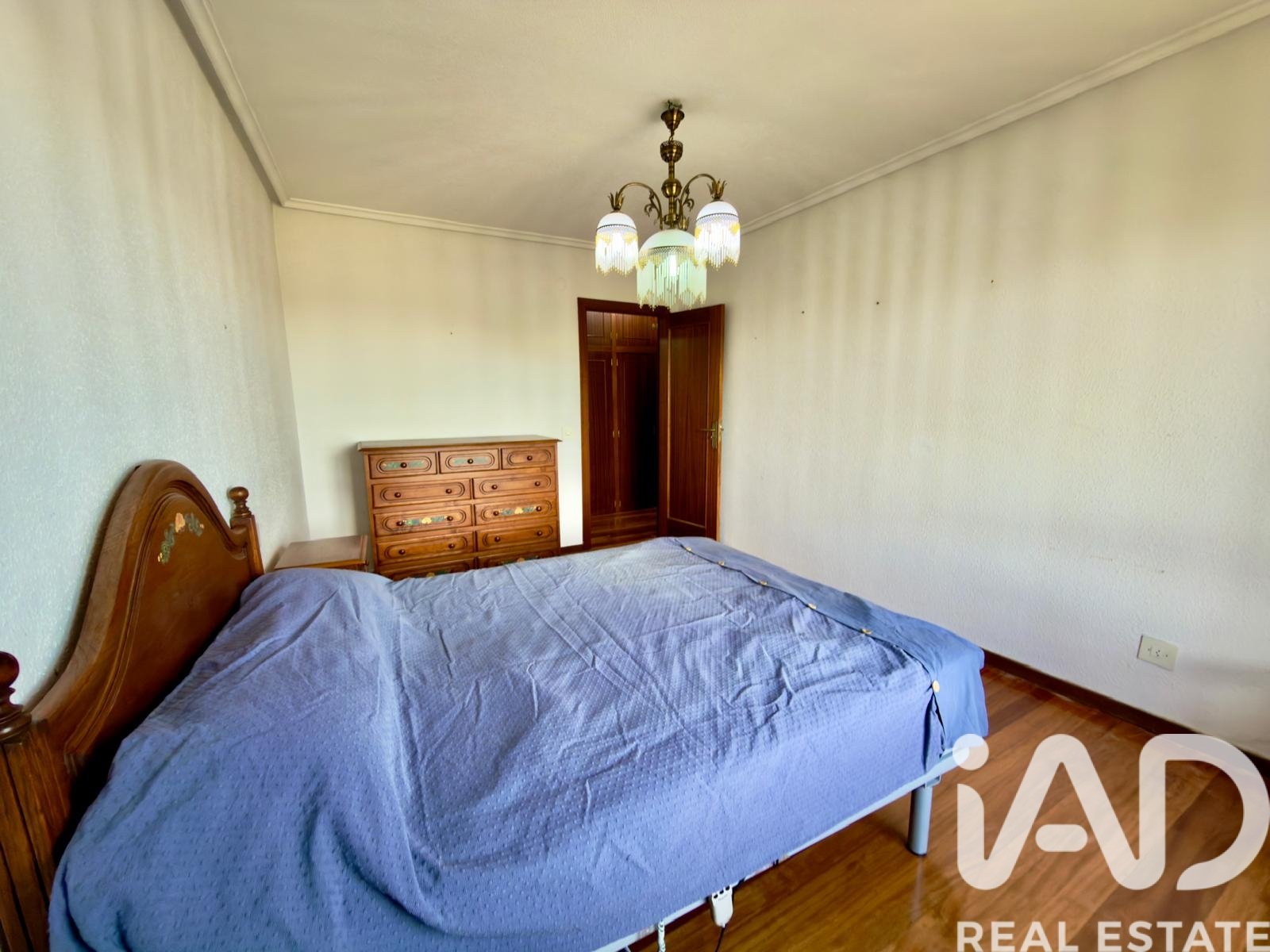 Apartment à Leon, Espagne 4 chambres, 146 m2 No. 195144
