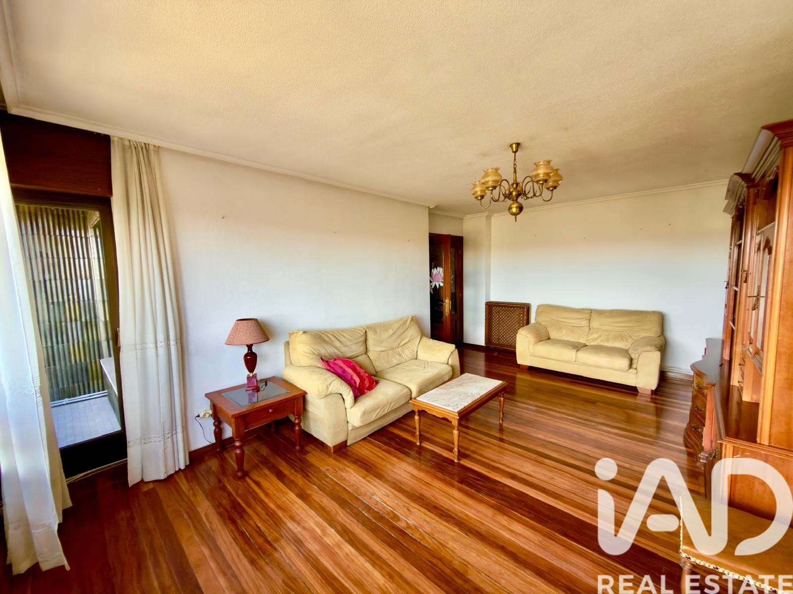 Apartment à Leon, Espagne 4 chambres, 146 m2 No. 195144