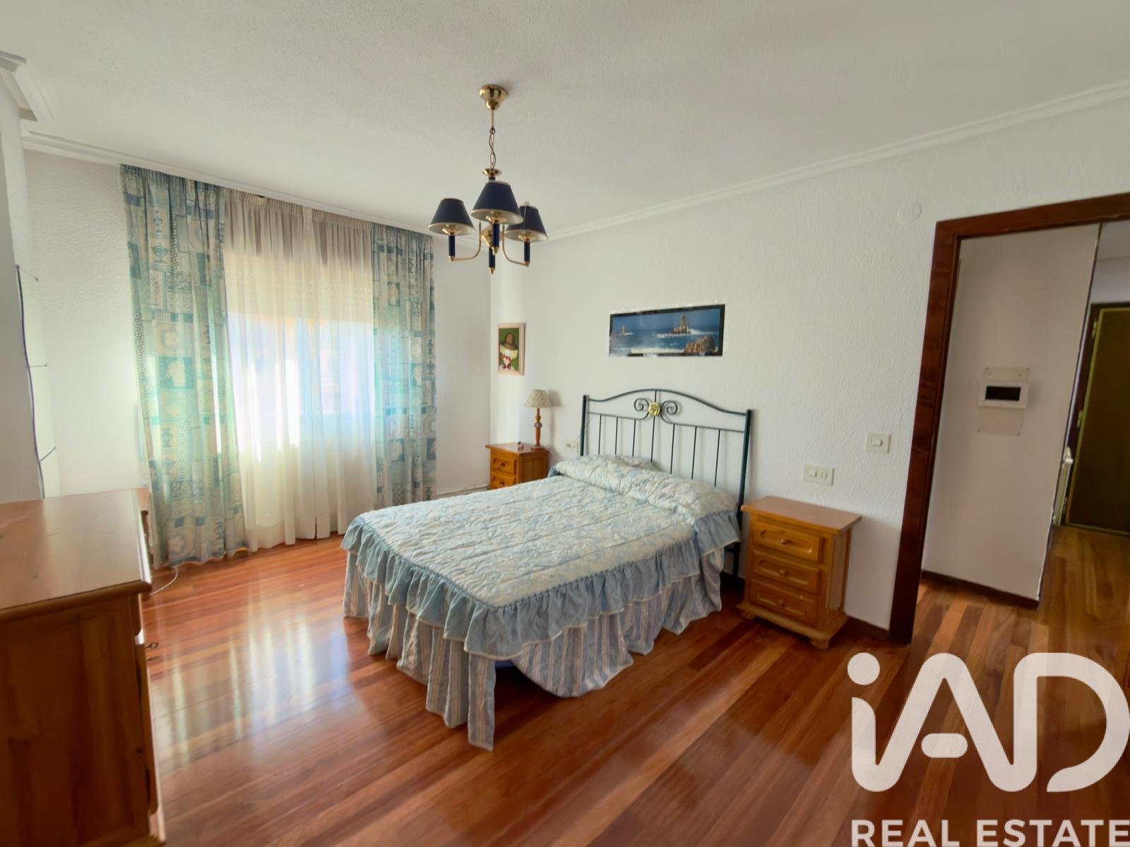 Apartment à Leon, Espagne 4 chambres, 146 m2 No. 195144