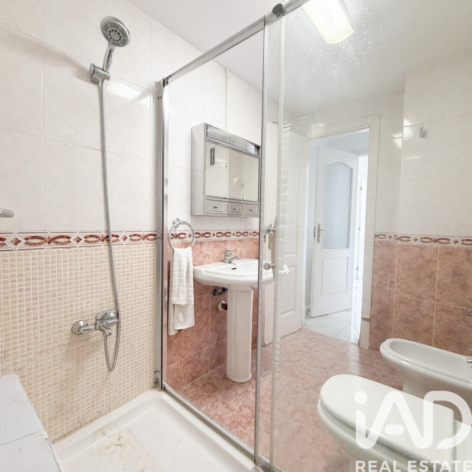 Apartment à Malaga, Espagne 3 chambres, 103 m2 No. 195139