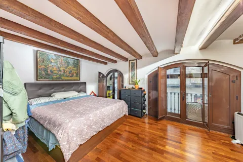 Apartment for sale in Barcelona, Spain 1 bedroom, 79 sq.m. No. 167015 - photo 9