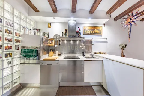 Apartment for sale in Barcelona, Spain 1 bedroom, 79 sq.m. No. 167015 - photo 5