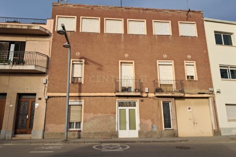 Dom w El Papiol, Barcelona, Hiszpania 4 sypialnie, 478 mkw. nr 167128