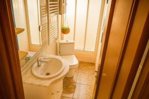 Dzīvoklis pārdošanā Badalona, Barcelona, Spānijā 2 istabas, 60 m2 Nr. 167016 - attēls 5