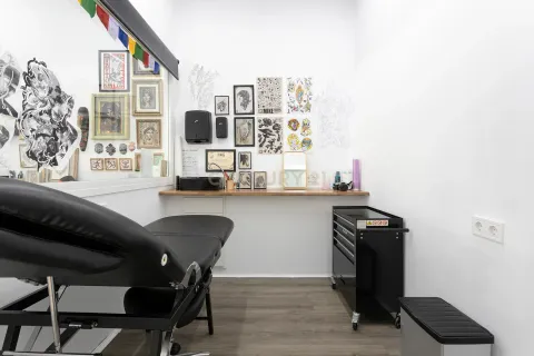 Office for sale in Barcelona, Spain 1 bedroom, 106 sq.m. No. 167132 - photo 15