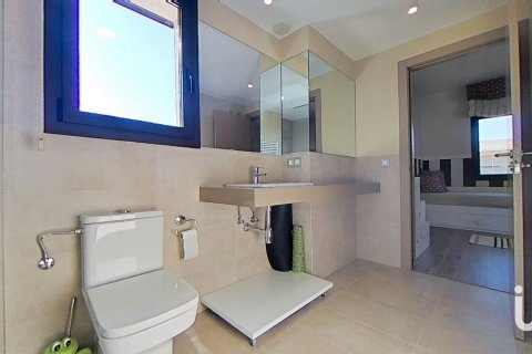 Talo myytävänä Cambrils, Tarragona, Espanja, 4 makuuhuonetta, 810 m2 No. 154090 - kuva 18