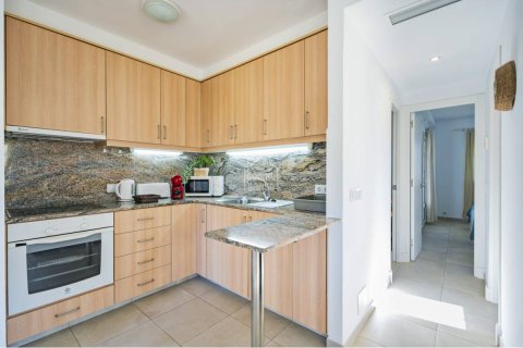 Apartamento en venta en San Jaime Mediterraneo, Menorca, España 2 dormitorios, 66 m2 No. 164766 - foto 4