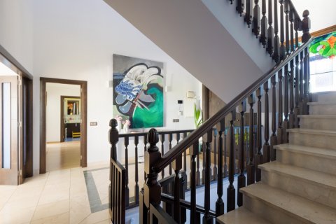 Villa for sale Malaga, Spain 7 bedrooms, 644 sq.m. No. 119577 - photo 3