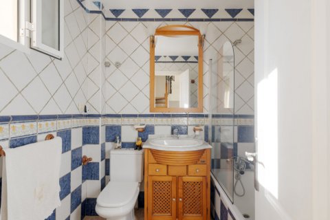 Townhouse zum Verkauf Estepona, Malaga, Spanien 3 Schlafzimmer, 156.3 m2 Nr. 119580 - Foto 17