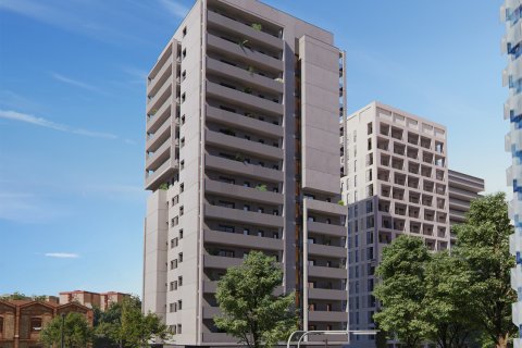 Apartamento en venta en L'Hospitalet de Llobregat, Barcelona, España 4 dormitorios, No. 144122 - foto 2