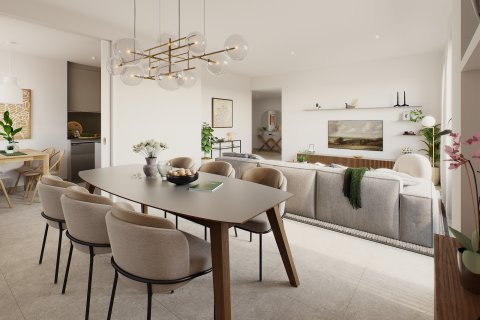 Apartamento en venta en L'Hospitalet de Llobregat, Barcelona, España 4 dormitorios, No. 144122 - foto 4