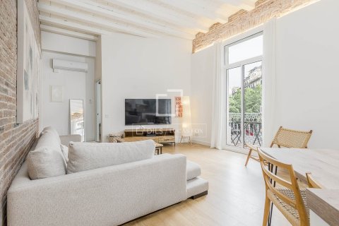 Apartment for sale in Barcelona, Spain 3 bedrooms, 95 sq.m. No. 167971 - photo 29