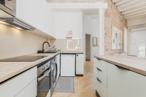 Apartment for sale in Barcelona, Spain 3 bedrooms, 95 sq.m. No. 167971 - photo 30