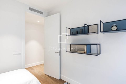 Apartment for sale in Barcelona, Spain 3 bedrooms, 148 sq.m. No. 167972 - photo 23