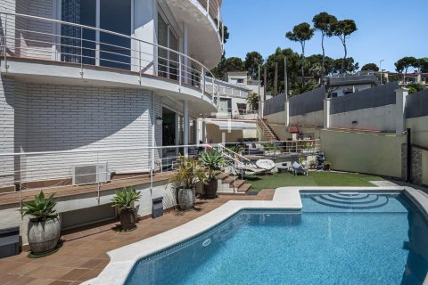 Villa à vendre à Castelldefels, Barcelona, Espagne, 5 chambres, 260 m2 No. 167970 - photo 5