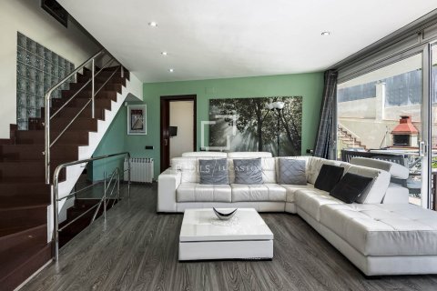 Villa à vendre à Castelldefels, Barcelona, Espagne, 5 chambres, 260 m2 No. 167970 - photo 12
