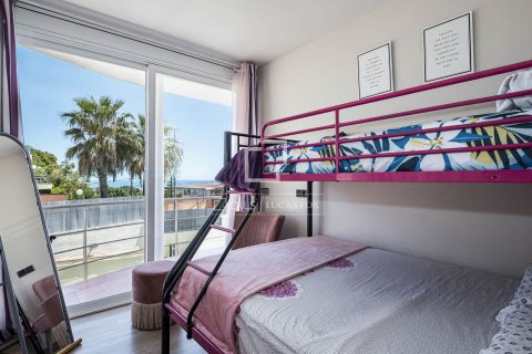 Villa à vendre à Castelldefels, Barcelona, Espagne, 5 chambres, 260 m2 No. 167970 - photo 23
