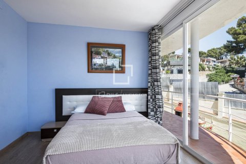 Villa à vendre à Castelldefels, Barcelona, Espagne, 5 chambres, 260 m2 No. 167970 - photo 29