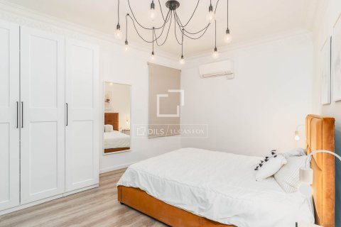 Huoneisto vuokrattavana Barcelona, Espanja, 4 makuuhuonetta, 137 m2 No. 167966 - kuva 6