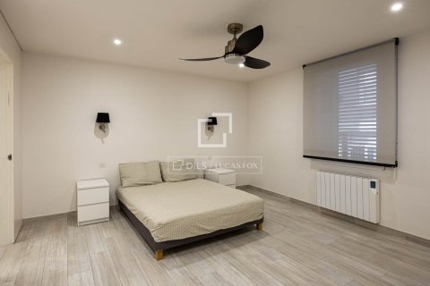 Apartment for sale in Barcelona, Spain 3 bedrooms, 138 sq.m. No. 167968 - photo 7