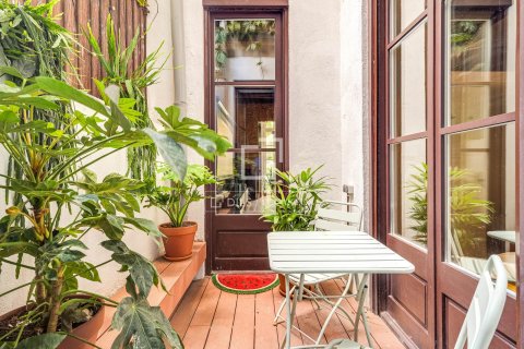 Apartment for sale in Barcelona, Spain 4 bedrooms, 226 sq.m. No. 167969 - photo 23