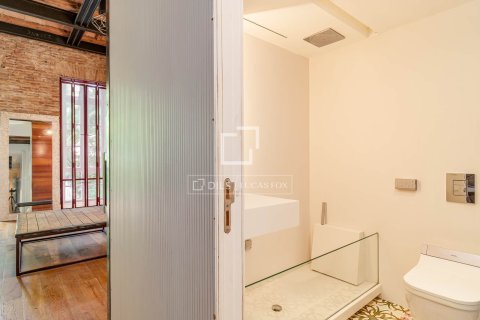Apartment for sale in Barcelona, Spain 4 bedrooms, 226 sq.m. No. 167969 - photo 27