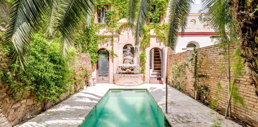 Apartment in Barcelona, Spain 4 bedrooms, 226 sq.m. No. 167969