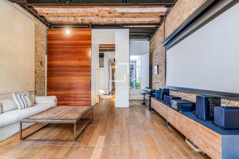 Apartment for sale in Barcelona, Spain 4 bedrooms, 226 sq.m. No. 167969 - photo 6