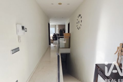 Apartament w Calafell, Tarragona, Hiszpania 4 sypialnie, 255 mkw. nr 172610 – zdjęcie 5