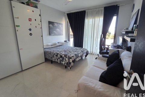 Apartament w Calafell, Tarragona, Hiszpania 4 sypialnie, 255 mkw. nr 172610 – zdjęcie 14
