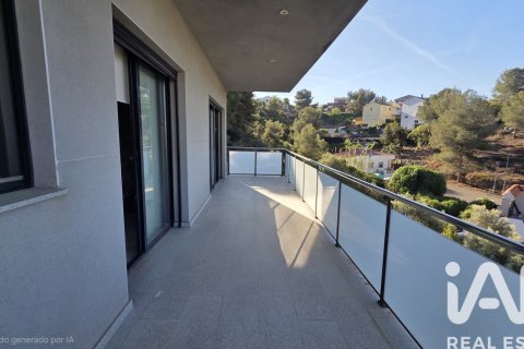 Apartament w Calafell, Tarragona, Hiszpania 4 sypialnie, 255 mkw. nr 172610 – zdjęcie 17