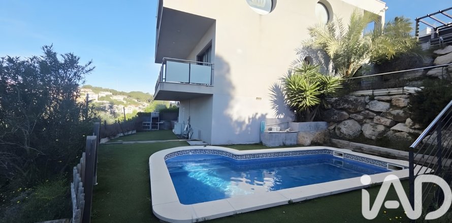 Apartament w Calafell, Tarragona, Hiszpania 4 sypialnie, 255 mkw. nr 172610