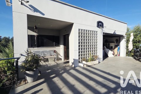 Apartament w Calafell, Tarragona, Hiszpania 4 sypialnie, 255 mkw. nr 172610 – zdjęcie 4