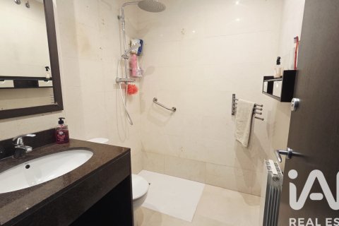 Apartament w Calafell, Tarragona, Hiszpania 4 sypialnie, 255 mkw. nr 172610 – zdjęcie 9
