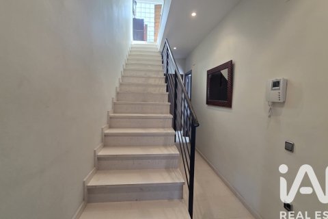 Apartament w Calafell, Tarragona, Hiszpania 4 sypialnie, 255 mkw. nr 172610 – zdjęcie 13