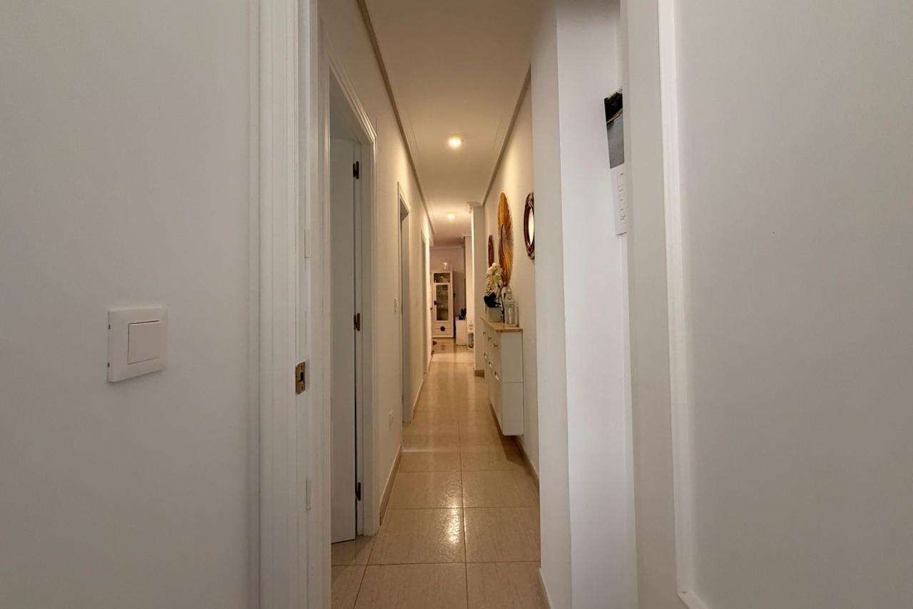 Apartamento en Torrevieja, Alicante, España 3 dormitorios, 100 m2 No. 182987