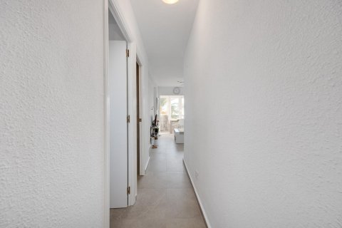 Apartamento en venta en Torrevieja, Alicante, España 1 dormitorio, 52 m2 No. 182982 - foto 15
