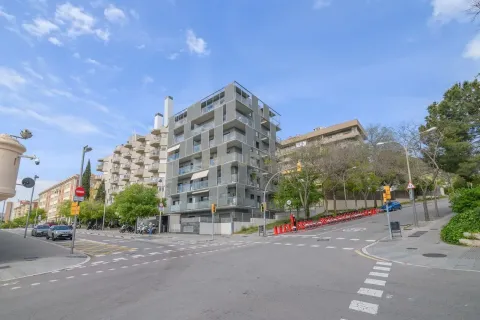 Apartamento en venta en Barcelona, España 1 dormitorio, 66 m2 No. 167746 - foto 3