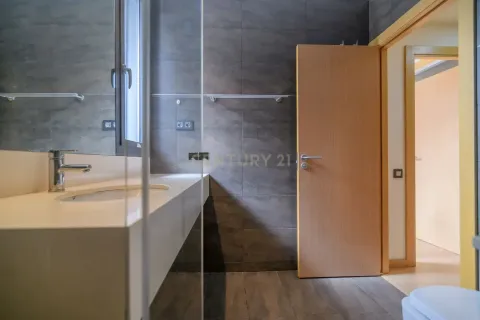 Apartamento en venta en Barcelona, España 1 dormitorio, 66 m2 No. 167746 - foto 10