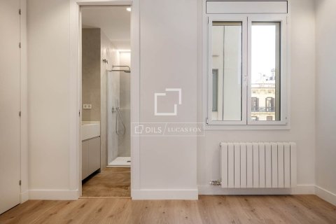 Apartment à vendre à Barcelona, Espagne, 3 chambres, 189 m2 No. 150517 - photo 18