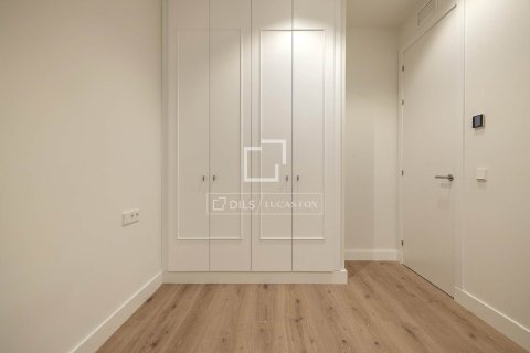 Apartment à vendre à Barcelona, Espagne, 3 chambres, 189 m2 No. 150517 - photo 22