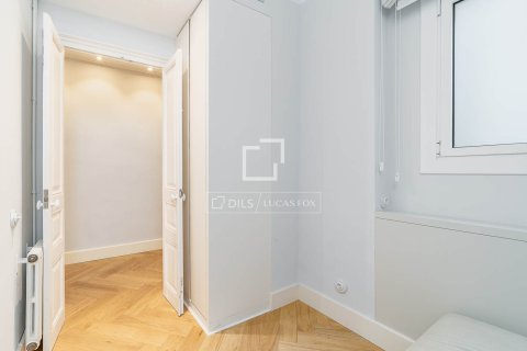 Apartment à vendre à Barcelona, Espagne, 2 chambres, 100 m2 No. 150521 - photo 22