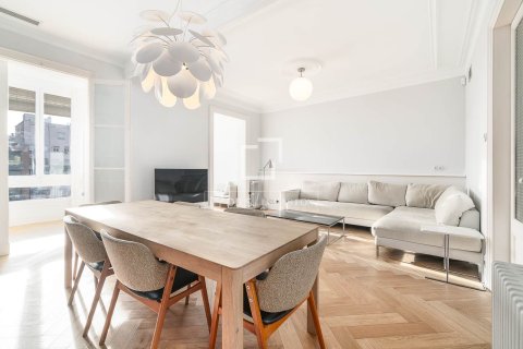 Apartment à Barcelona, Espagne 2 chambres, 100 m2 No. 150521