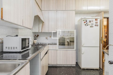 Apartment à vendre à Barcelona, Espagne, 4 chambres, 115 m2 No. 150522 - photo 29