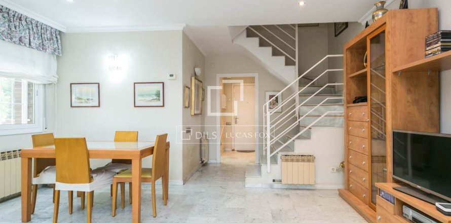 Villa a Castelldefels, Barcelona, Spagna 4 camere da letto, 200 mq. N° 150519