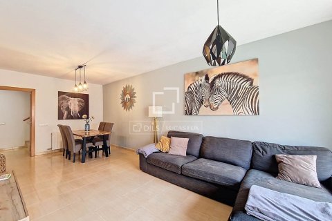 Villa for sale in Cubelles, Barcelona, Spain 3 bedrooms, 130 sq.m. No. 150520 - photo 9