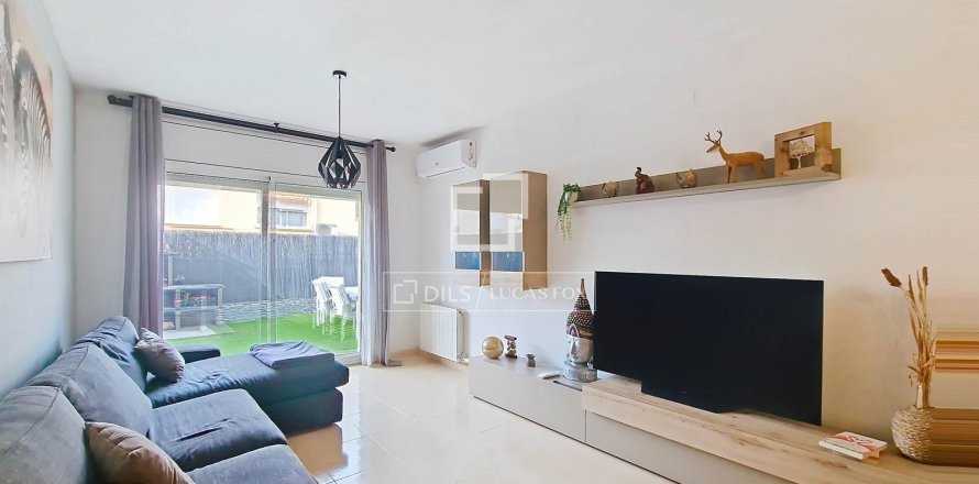 Villa à Cubelles, Barcelona, Espagne 3 chambres, 130 m2 No. 150520