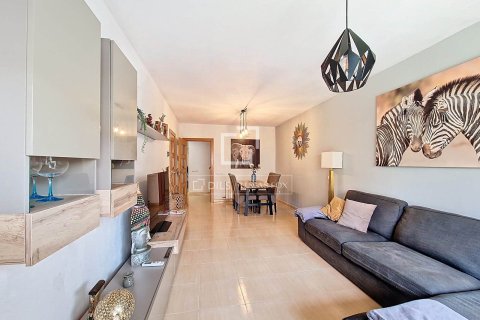 Villa for sale in Cubelles, Barcelona, Spain 3 bedrooms, 130 sq.m. No. 150520 - photo 3